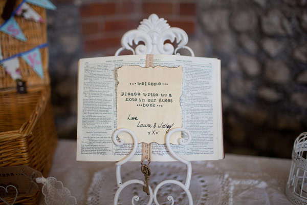 ¡Decora tu boda con libros!